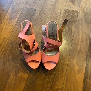 Shoedazzle wedges